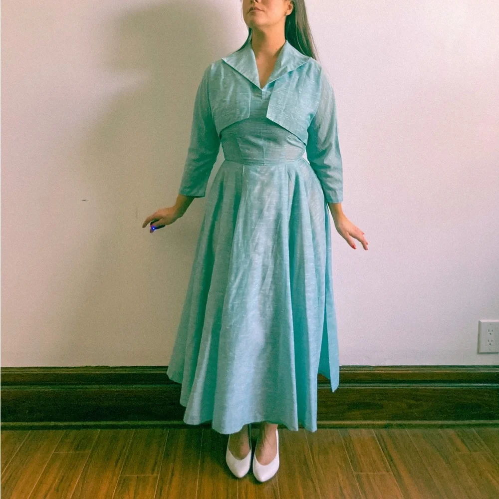 Vintage 1950s Pale Greeny Blue Sleeveless Dress with Matching Bolero - Picture 3 of 11